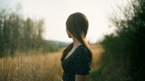 女生伤心怎么安慰的短话