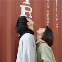 霸气头像女高冷真人单人抽烟7