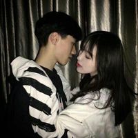 又飒又甜的闺蜜头像10
