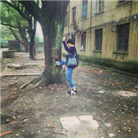 微信清纯美女看书头像9