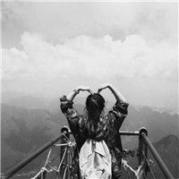 亮色意境唯美头像5