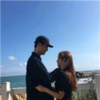 qq头像唯美清新女生10