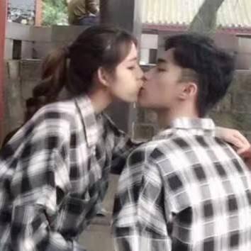 三兄弟头像沙雕二哈5