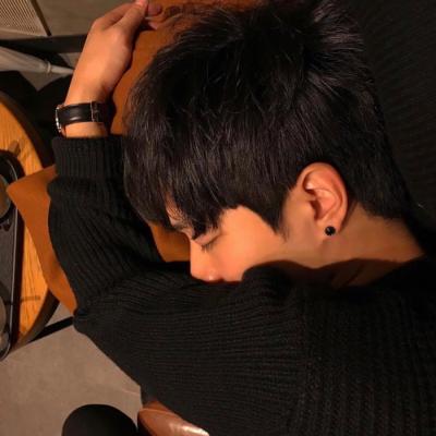 李舜生黑白头像8