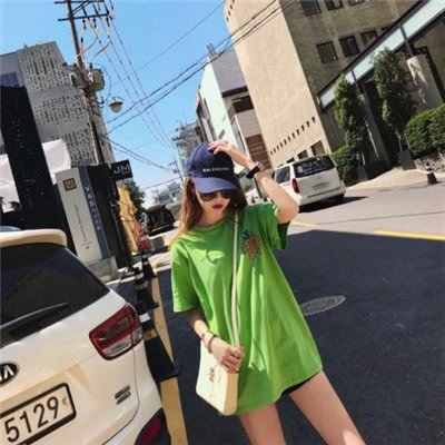 情侣头像二次元美女穿泳衣7