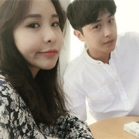 肖战的头像和杨紫的礼服很像5