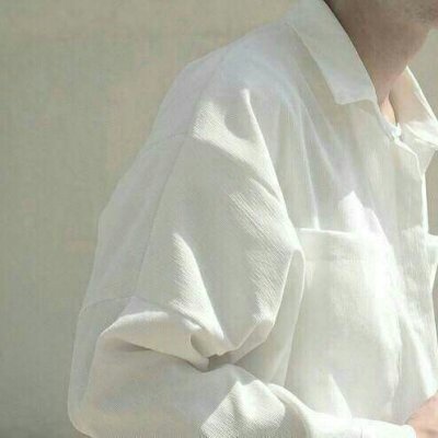 女生吃东西的头像6