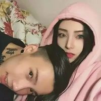 欧美高冷气质女头像图片1