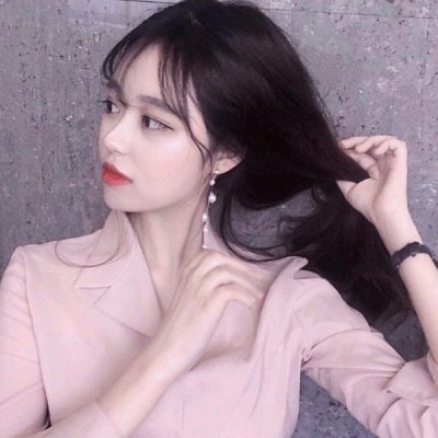 漫画黑色侧脸头像女9