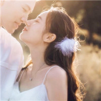 10张叶子的女生头像图片7