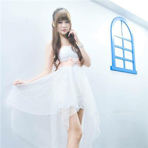 qq女生头像ins14