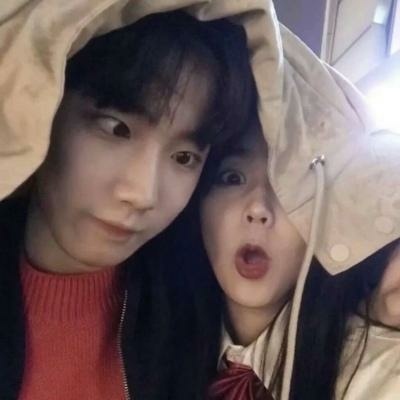 qq高清霸气头像女生背影7