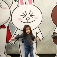 黑色猫咪抱着红色毛线团情侣头像11