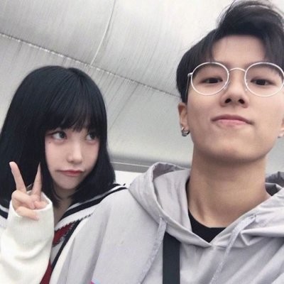 情侣接吻头像女搞怪可爱8