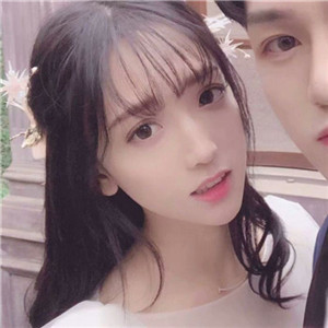 高清帽子美女头像图片13