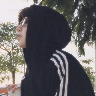 抽烟游戏头像女10