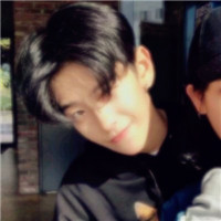 呆萌搞怪男QQ头像8