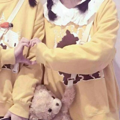 戴鹿角的女生头像1