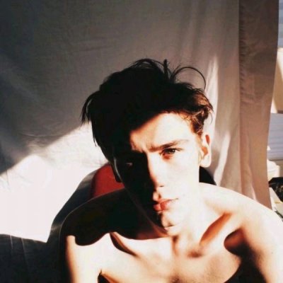 10张衣服的奇葩头像男12