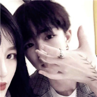 10张叶子的女生头像图片12