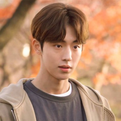 有向上生长内涵的男生头像6