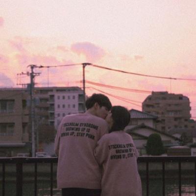 伤感图女生头像带字图片11