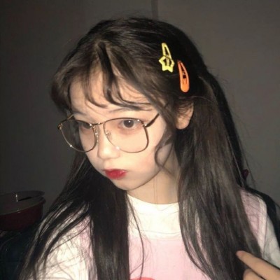 女生短发炫酷头像2