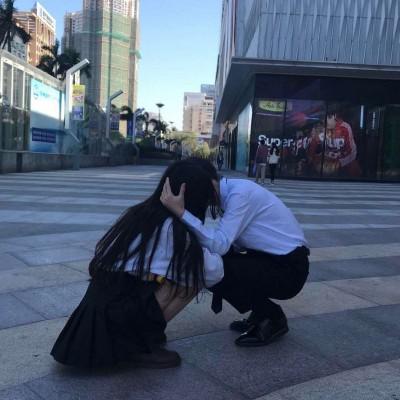 白色好看头像女4