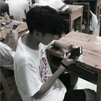 韩系黑白个性头像7