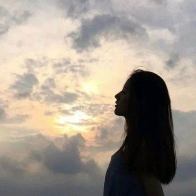 动漫黑色系女生霸气头像3