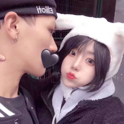 学生画黑白头像5