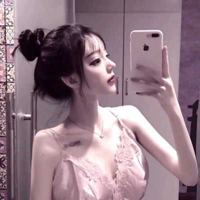 白色好看头像女8