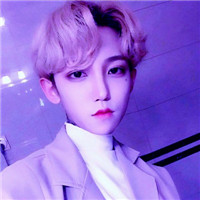欲成年的男孩子用什么微信头像1