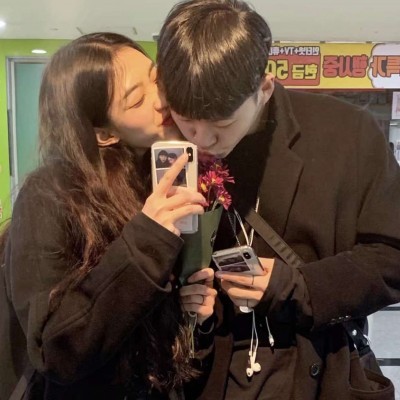 新欢天喜地七仙女里皇帝的头像6