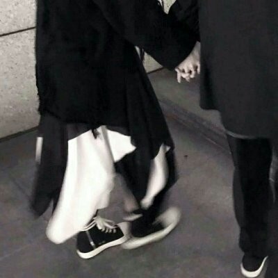 额头像长个小包不知是什么物体1