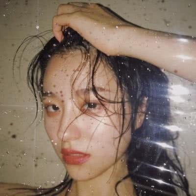 描述警句的仙女头像的句子3